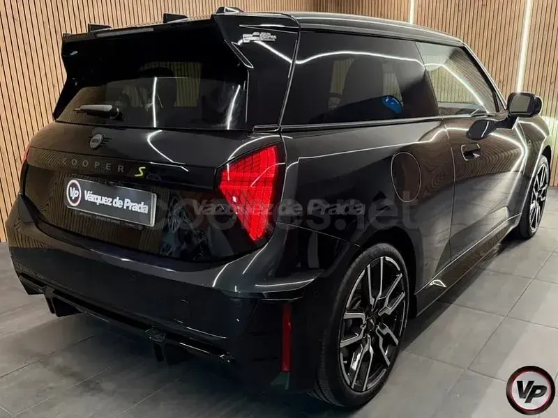 Usado Mini Cooper SE Essential 160 kW (218 CV) 2024 Eléctrico Utilitario