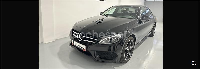 Usado Mercedes C220 170 HP (125 kW) 2018 Preto Sedan