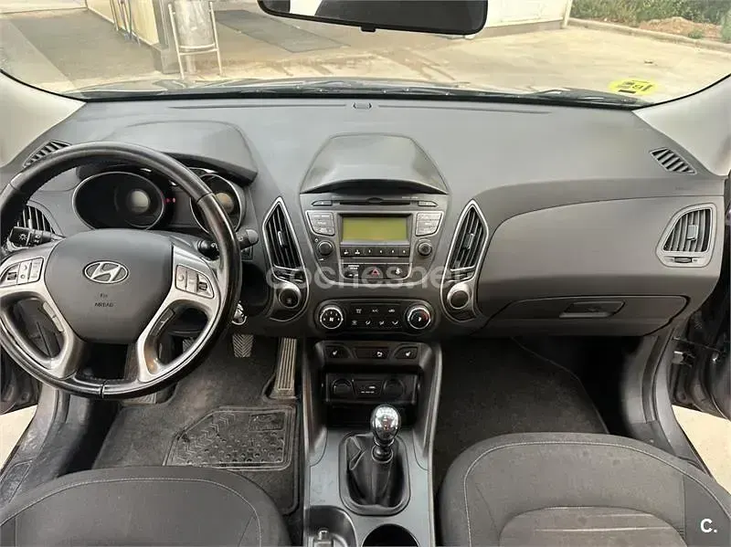 Usado Hyundai ix35 115 CV (84 kW) 2015 Gris / plata SUV
