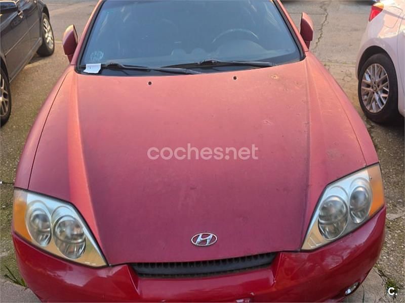 Usado Hyundai Coupé 138 CV (101 kW) 2004 Granate Coupe