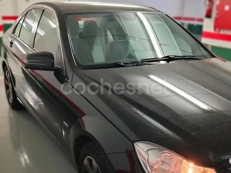Usado Mercedes C220 Avantgarde 170 CV (125 kW) 2011 Negro Berlina