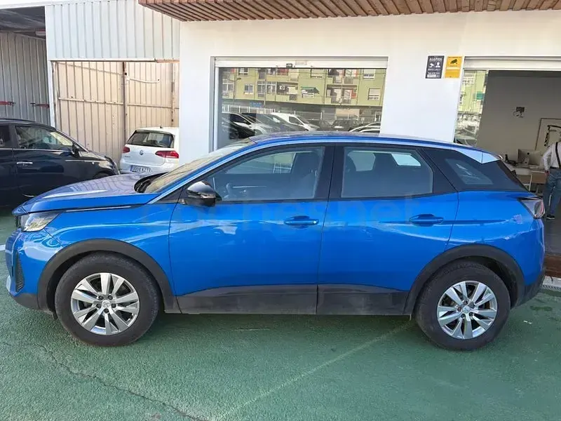 Usado Peugeot 3008 Active 130 CV (95 kW) 2022 Azul SUV