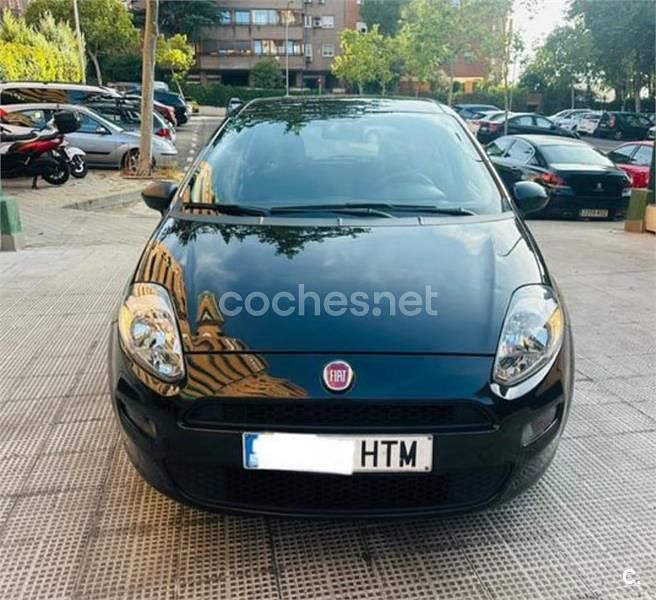 Negro Usado 2013 Fiat Punto Active Utilitario | 2800 € (Super precio) - Imagen 1/4