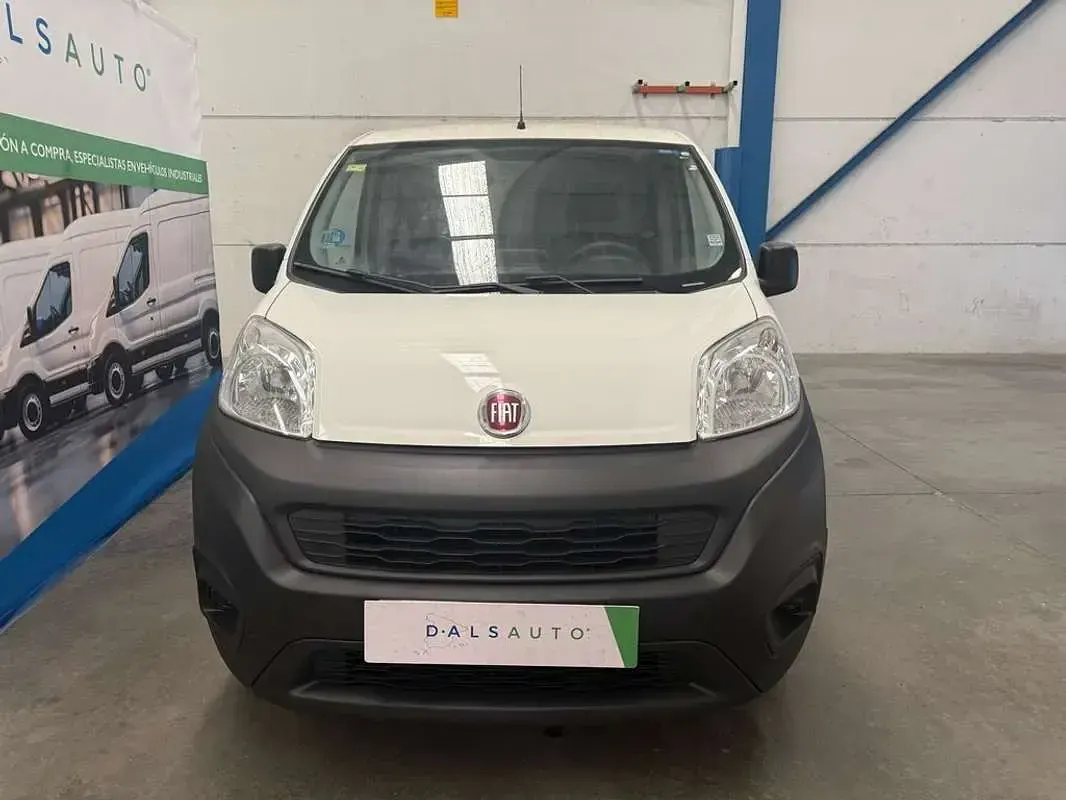 Usado Fiat Fiorino 69 CV (50 kW) 2020 Blanco Monovolumen