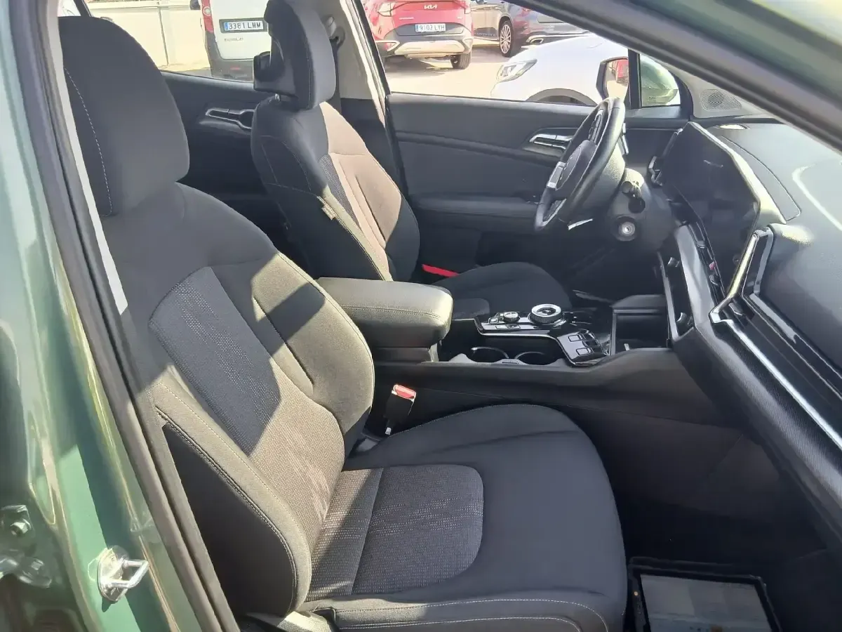 Usado Kia Sportage 265 CV (194 kW) 2022 Verde SUV