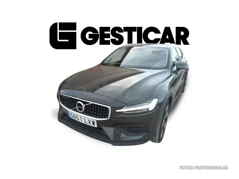 Usado Volvo V60 CC Core 250 CV (183 kW) 2022 Gris / plata Familiar