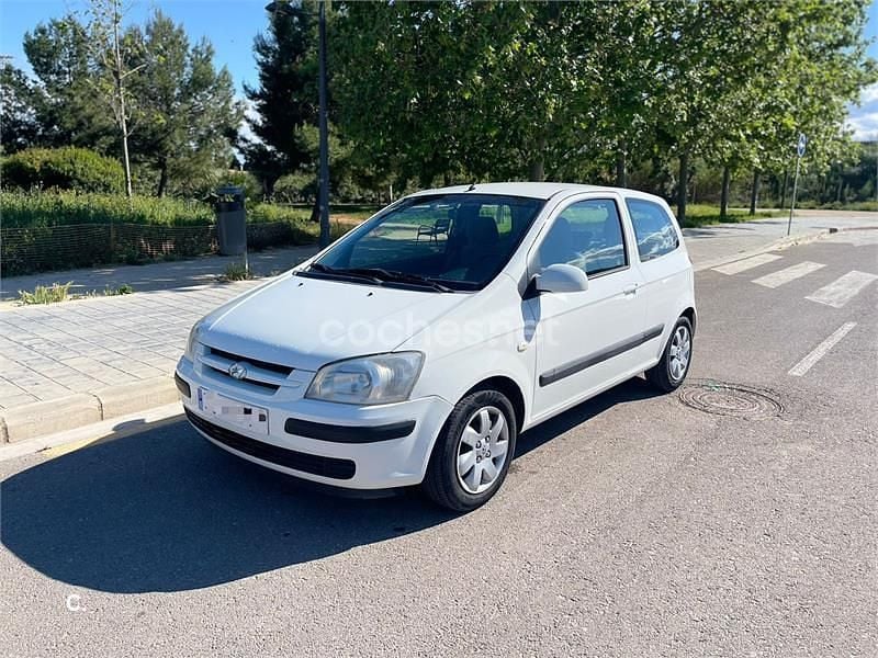 Usado Hyundai Getz 82 CV (60 kW) 2004 Blanco Utilitario