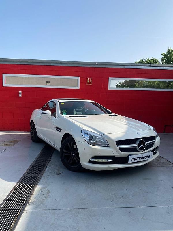 Usado Mercedes SLK200 185 CV (136 kW) 2013 Blanco Descapotable