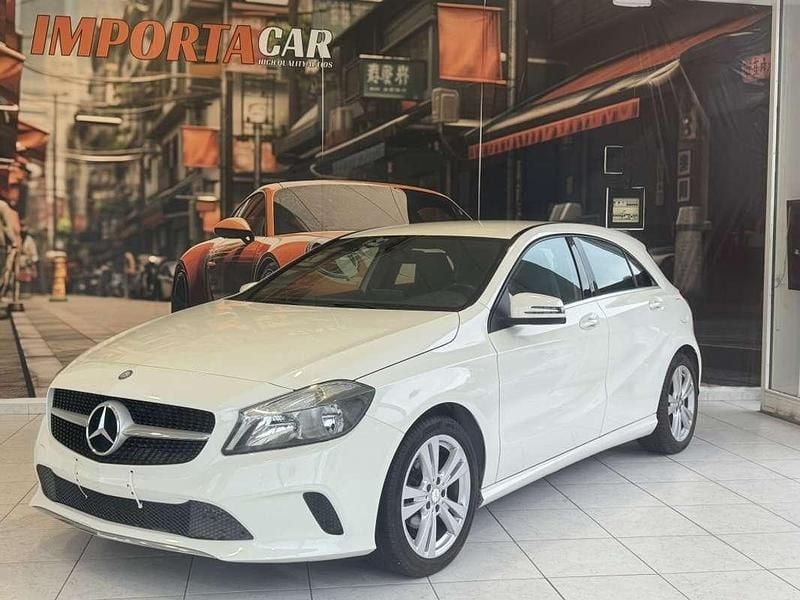 Blanco Usado 2016 Mercedes A180 Urban Utilitario | 15.800 € (Precio justo) - Imagen 1/4