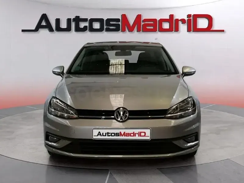 Usado VW Golf VII Edition 115 CV (84 kW) 2020 Gris / plata Berlina