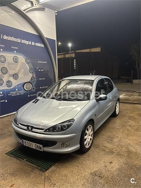 Azul Usado 2005 Peugeot 206 Berlina | 1800 € (Buen precio) - Imagen 1/4