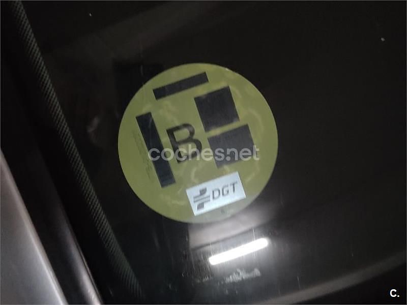 Usado VW Passat Highline 193 CV (141 kW) 2001 Gris / plata Berlina