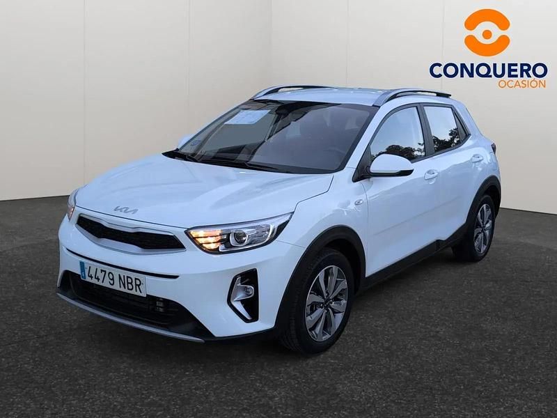 Usado Kia Stonic 101 HP (74 kW) 2025 Branco SUV