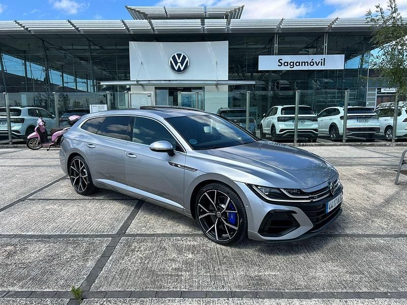 Gris / plata Usado 2023 VW Arteon R Familiar | 57.650 € (Un poco caro) - Imagen 1/4