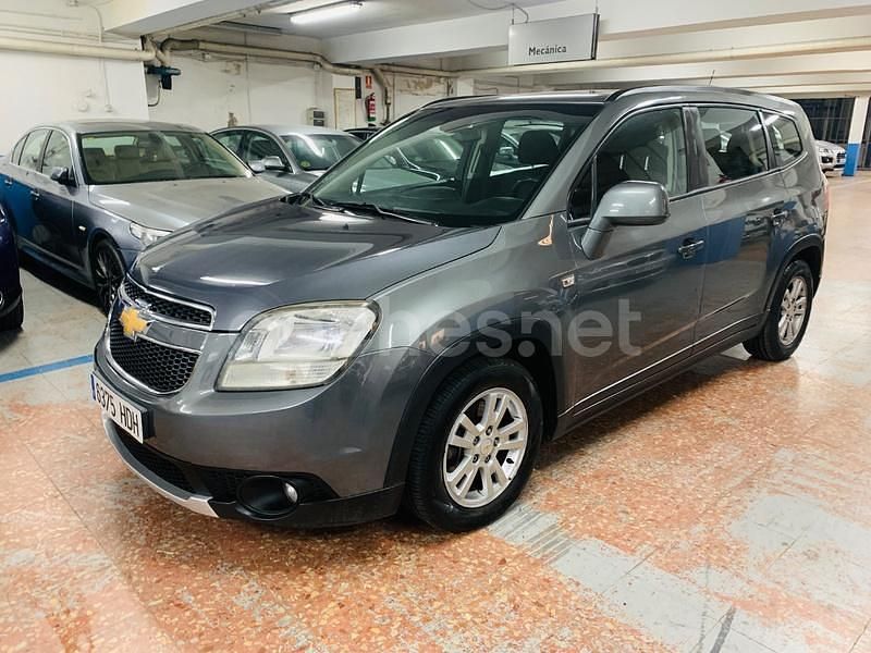 Gris / plata Usado 2011 Chevrolet Orlando LT Monovolumen | 4990 € (Precio justo) - Imagen 1/4