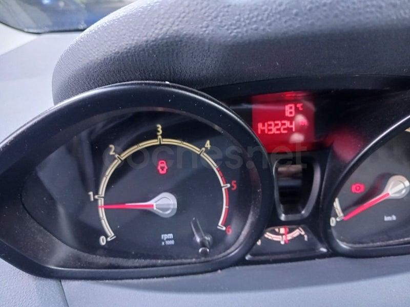 Usado Ford Fiesta Trend 68 CV (50 kW) 2010 Blanco Utilitario