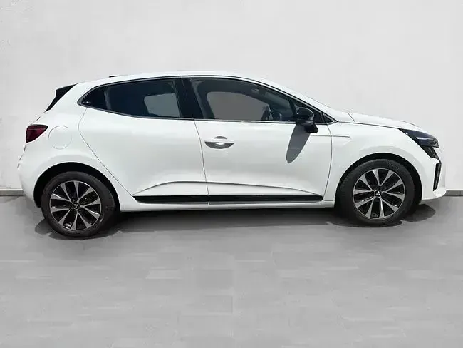 Usado Mitsubishi Colt 91 CV (66 kW) 2023 Blanco Utilitario