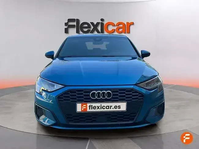 Usado Audi A3 116 CV (85 kW) 2021 Azul Berlina
