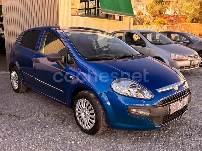 Azul Usado 2011 Fiat Punto Evo Dynamic Utilitario | 4690 € (Precio justo) - Imagen 1/4
