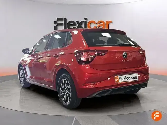 Usado VW Polo 95 CV (69 kW) 2023 Rojo Utilitario
