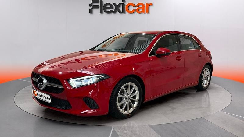 Usado Mercedes A180 116 HP (85 kW) 2020 Vermelho Citadino