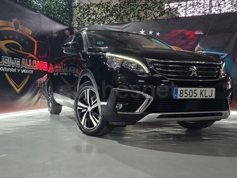 Usado Peugeot 5008 Allure 120 CV (88 kW) 2018 Negro SUV