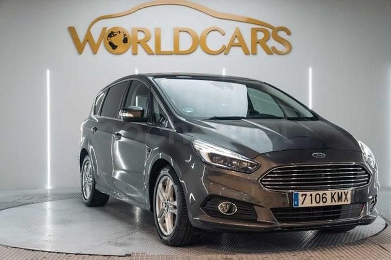 Usado Ford S-MAX Titanium 150 CV (110 kW) 2017 Gris Monovolumen