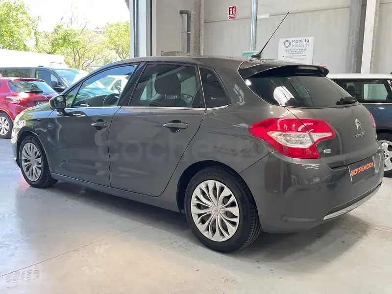 Usado Citroën C4 Business Class 112 CV (82 kW) 2012 Gris / plata Berlina