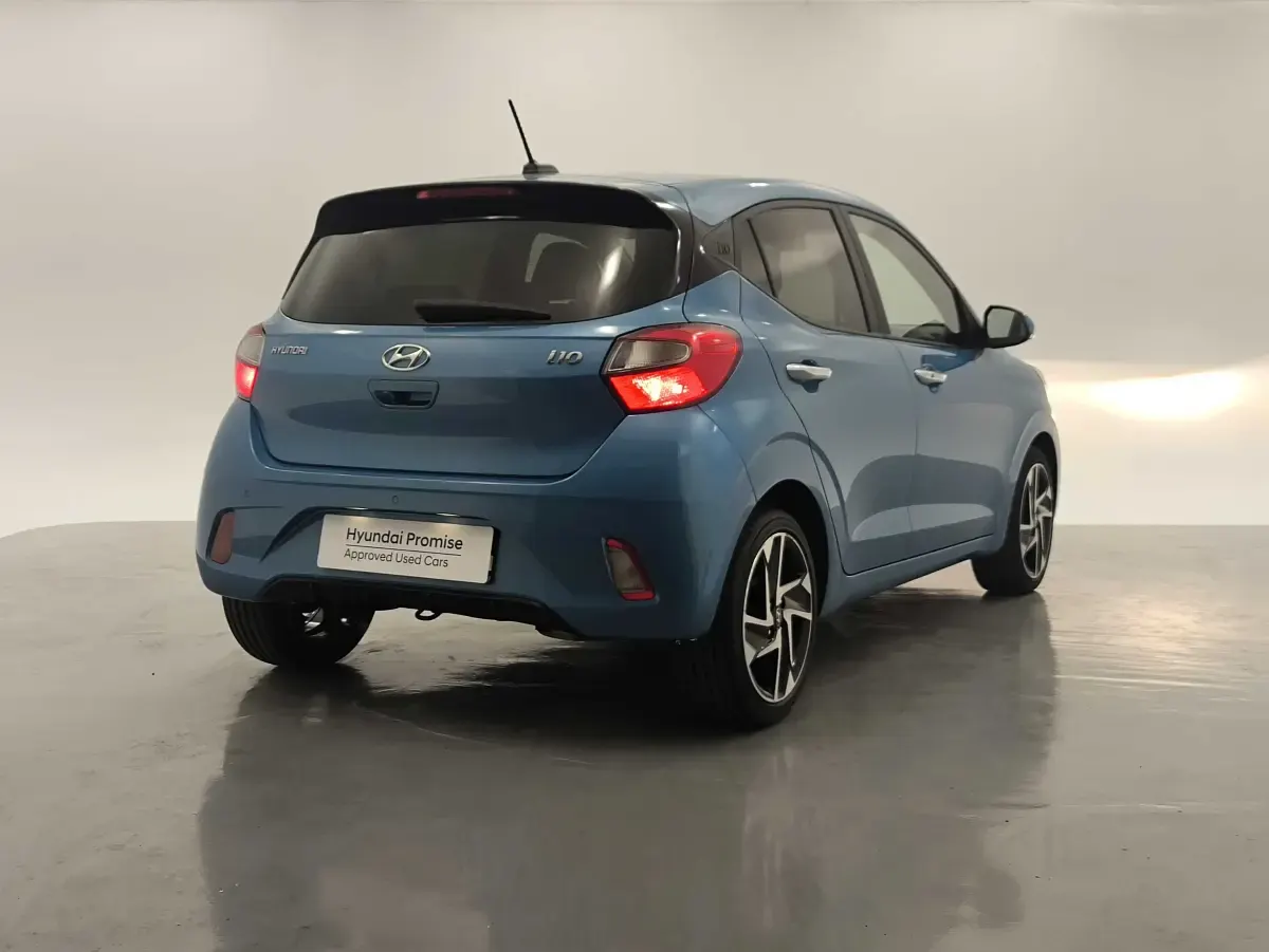 Usado Hyundai i10 67 CV (49 kW) 2022 Azul Utilitario