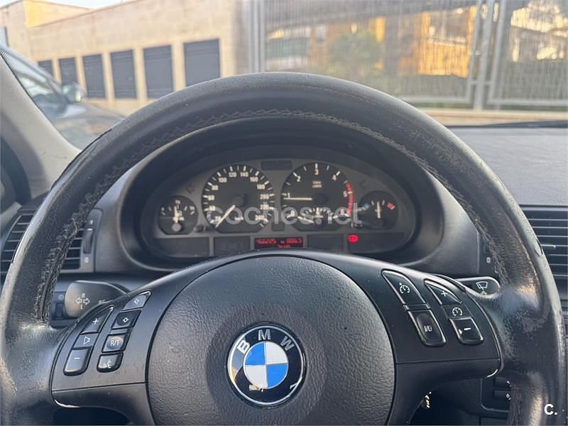 Usado BMW 320 136 HP (100 kW) 2002 Cinzento Sedan