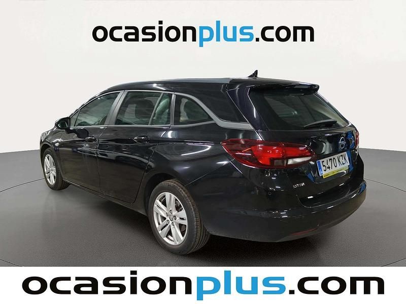Usado Opel Astra Selective 150 CV (110 kW) 2019 Negro Familiar