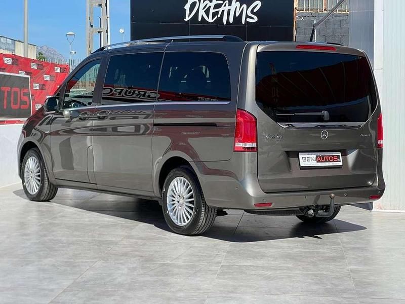 Usado Mercedes V250 Avantgarde 190 CV (139 kW) 2016 Marrón Monovolumen