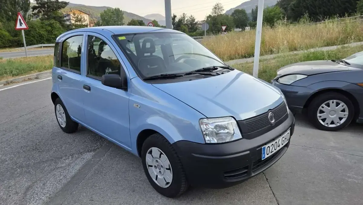 Usado Fiat Panda Active 54 CV (39 kW) 2008 Azul Utilitario