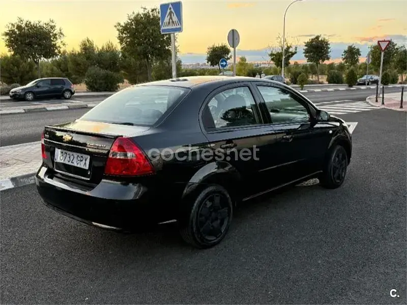 Usado Chevrolet Aveo LS 94 CV (69 kW) 2009 Negro Berlina