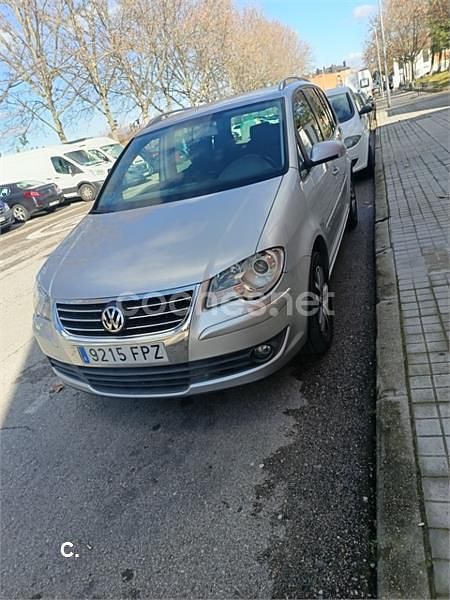Gris / plata Usado 2007 VW Touran Monovolumen | 6200 € (Un poco caro) - Imagen 1/4