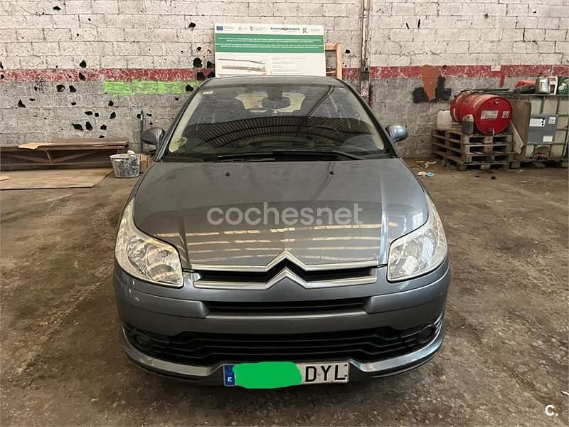 Usado Citroën C4 92 CV (67 kW) 2006 Azul Berlina