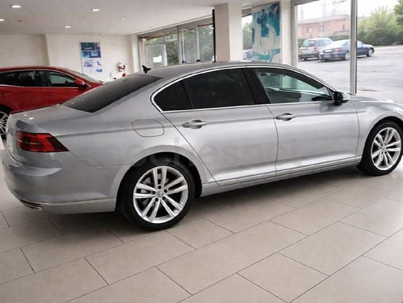 Usado VW Passat Advance 150 CV (110 kW) 2015 Beige Berlina