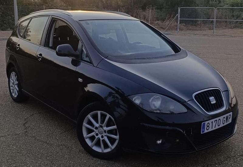 Negro Usado 2010 Seat Altea XL Ecomotive Monovolumen | 3800 € (Super precio) - Imagen 1/4