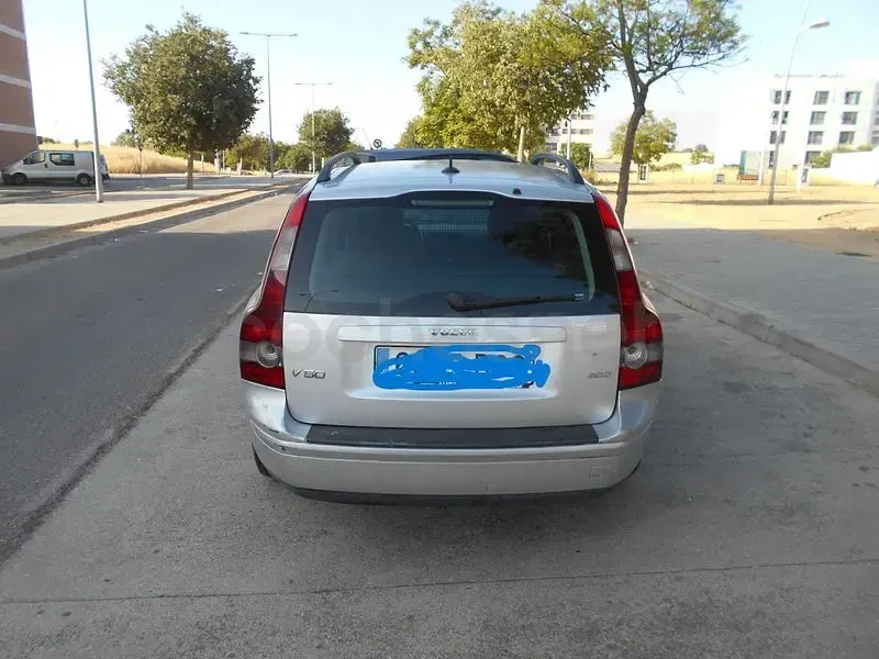 Usado Volvo V50 Momentum 136 CV (100 kW) 2005 Gris / plata Familiar