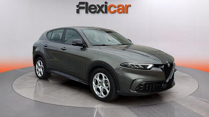 Usado Alfa Romeo Tonale Sprint 131 CV (96 kW) 2023 Gris SUV