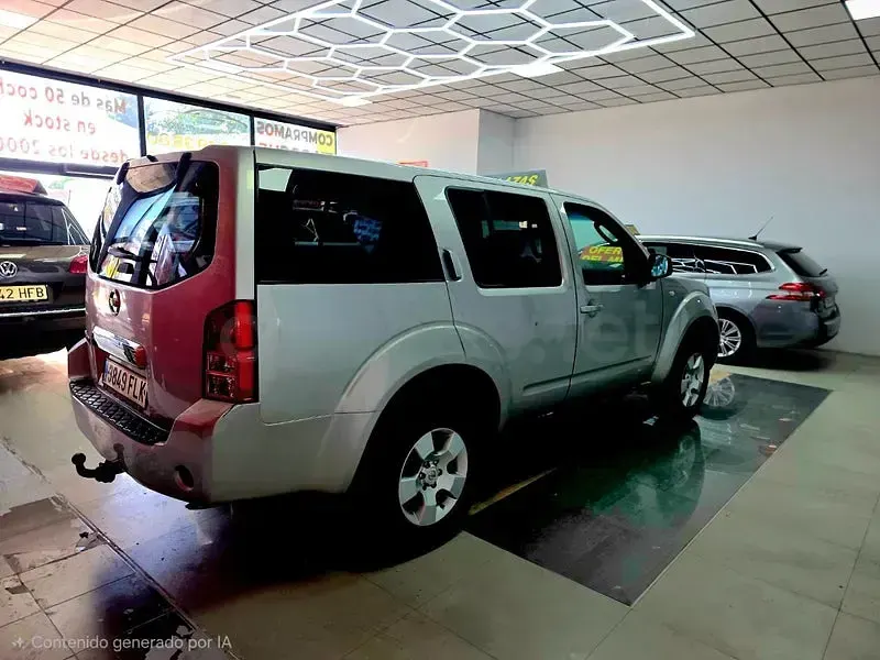 Usado Nissan Pathfinder XE 171 HP (125 kW) 2007 Cinzento SUV