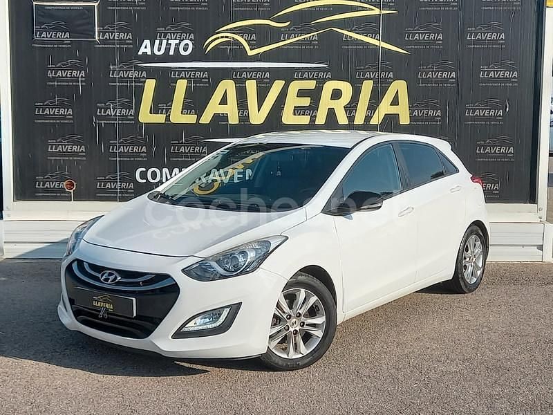 Blanco Usado 2014 Hyundai i30 Berlina | 8950 € (Precio justo) - Imagen 1/4