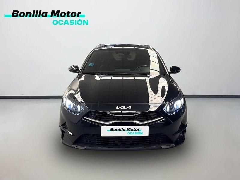 Usado Kia Ceed 100 CV (73 kW) 2025 Negro Utilitario