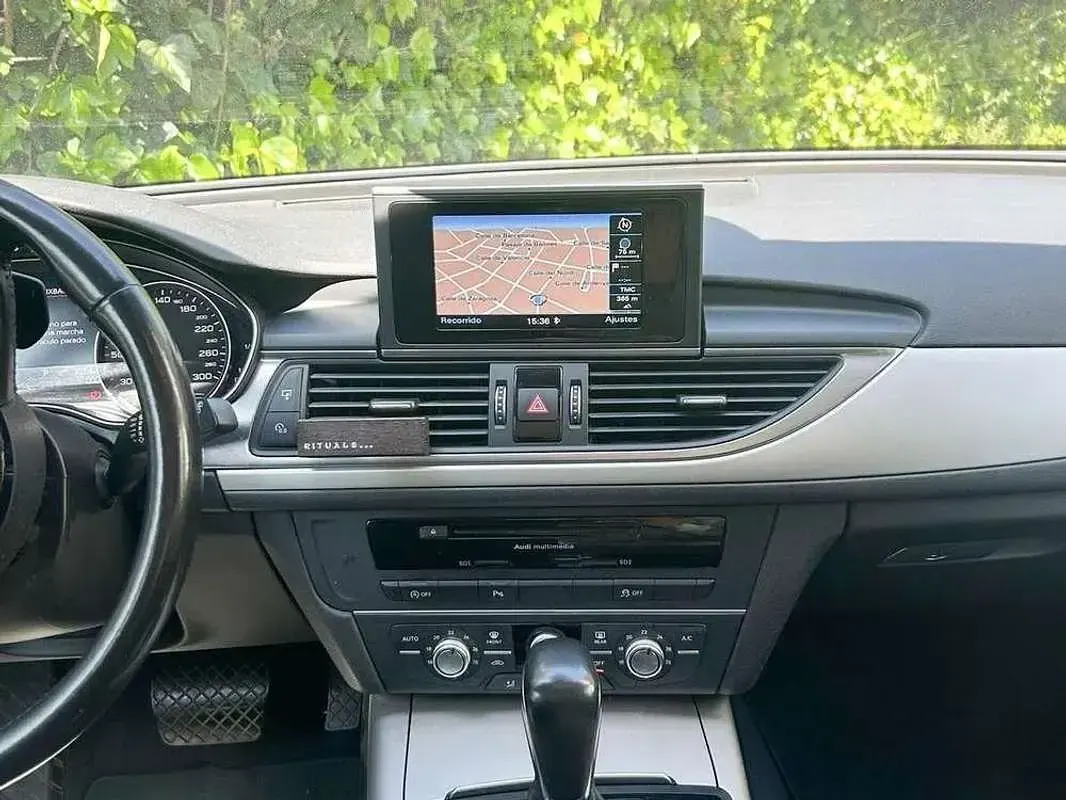 Usado Audi A6 190 CV (139 kW) 2016 Negro Familiar
