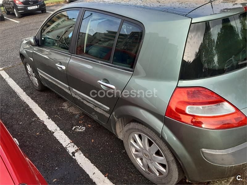 Usado Renault Mégane II Authentique 85 CV (62 kW) 2008 Verde Berlina