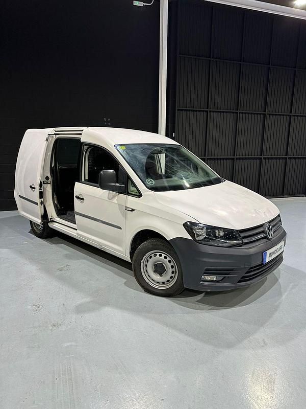 Usado VW Caddy Trendline 103 CV (75 kW) 2017 Blanco Monovolumen