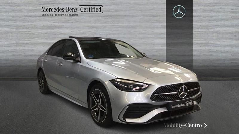 Usado Mercedes C300 197 CV (144 kW) 2024 Plata hightech Berlina