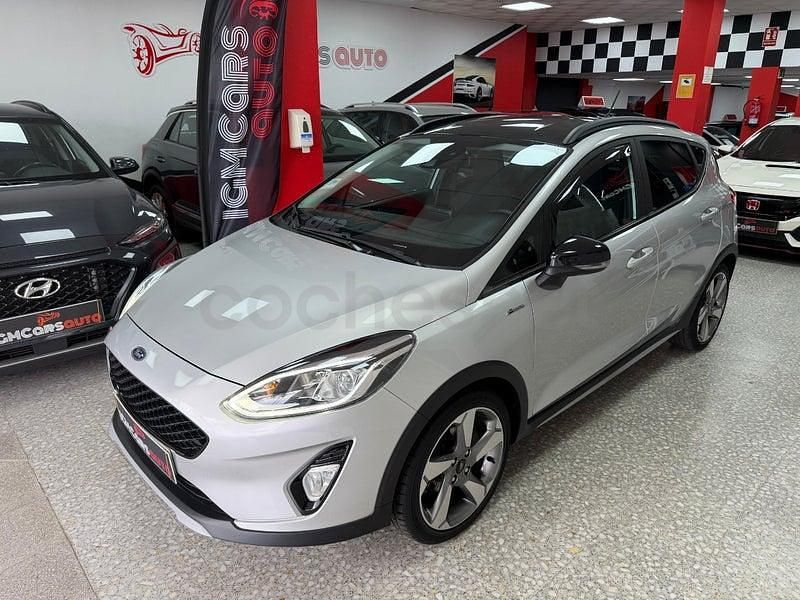 Usado Ford Fiesta Active 100 CV (73 kW) 2019 Gris / plata Utilitario