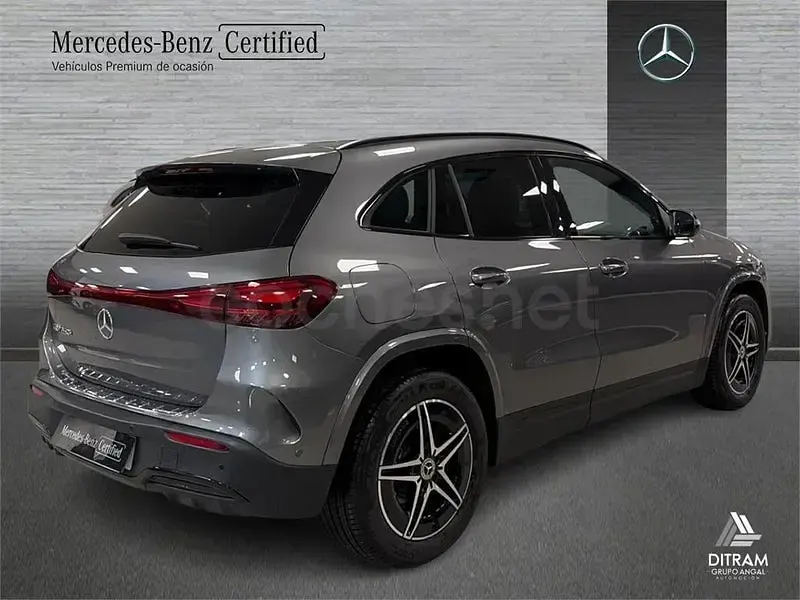 Usado Mercedes EQA250 139 kW (190 CV) 2025 Gris montaña SUV