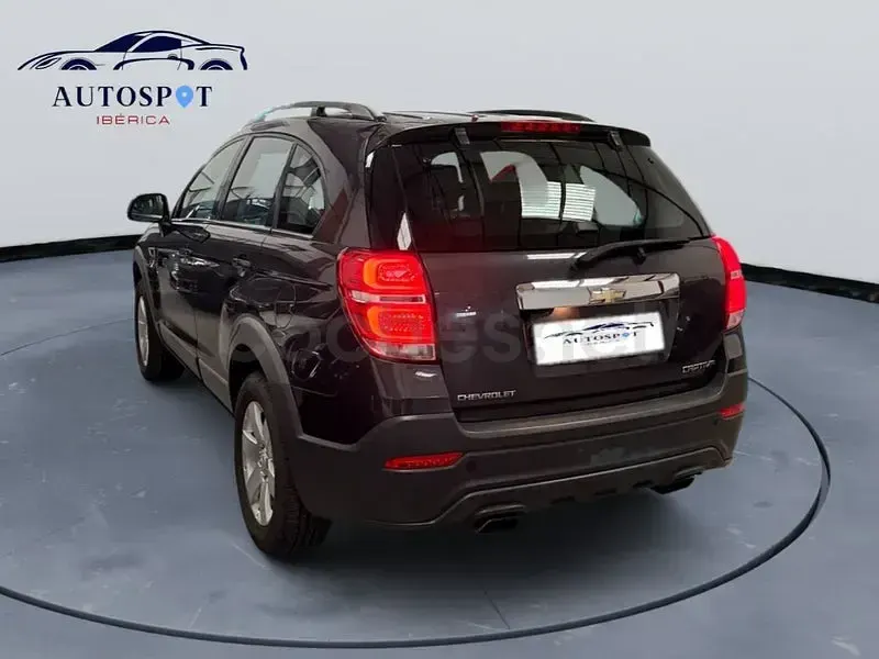 Usado Chevrolet Captiva LT 163 CV (119 kW) 2013 Gris / plata SUV